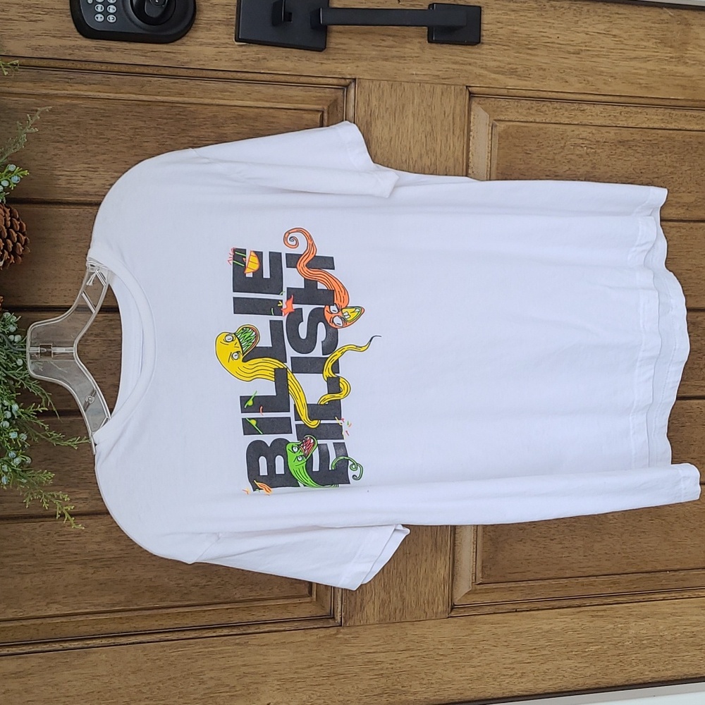 Billie Eilish t-shirt,